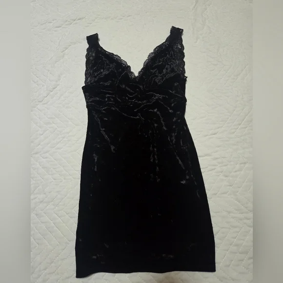 Free People Intimately Black Lace Velvet Dress XS NWT -  www.buildwithchirag.com